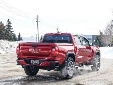 2024 GMC Canyon Denali- Sunroof - Heated Vented Seats - Photo 11