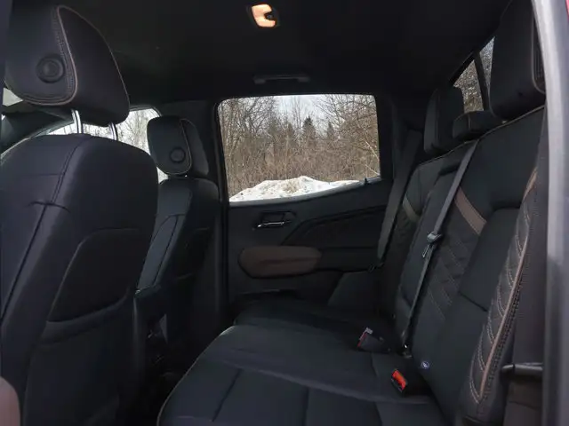 2024 GMC Canyon Denali- Sunroof - Heated Vented Seats - Photo 21