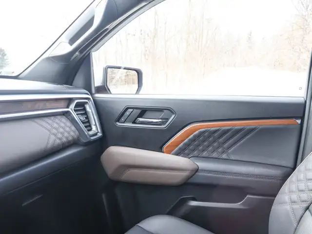 2024 GMC Canyon Denali- Sunroof - Heated Vented Seats - Photo 38