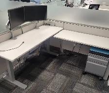 Teknion Leverage Workstation – 6’ x 6’ Quad Configurat For Sale! - Photo 3