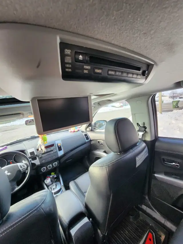 Outhlander awd - Photo 10