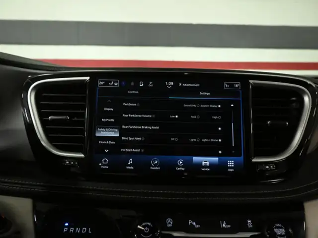 2023 Chrysler Pacifica Touring L No Accident Leather Heated Seat - Photo 17