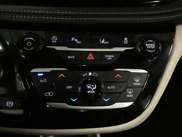 2023 Chrysler Pacifica Touring L No Accident Leather Heated Seat - Photo 21