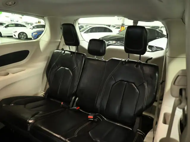 2023 Chrysler Pacifica Touring L No Accident Leather Heated Seat - Photo 25