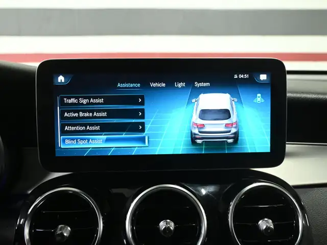 2022 Mercedes-Benz GLC 300 4MATIC Digital Dash AMG 360CAM Panora - Photo 19
