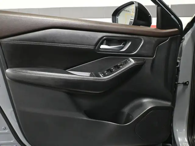 2023 Nissan Rogue SV Midnight Edition Leather 360 Panoramic Roof - Photo 11