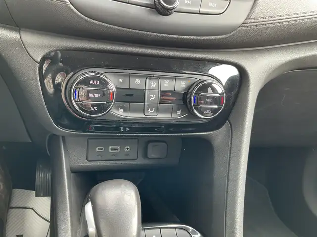 2023 Buick Encore GX Essence - Photo 13