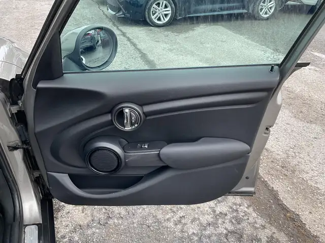 2019 Mini 5 Door Cooper - Photo 18