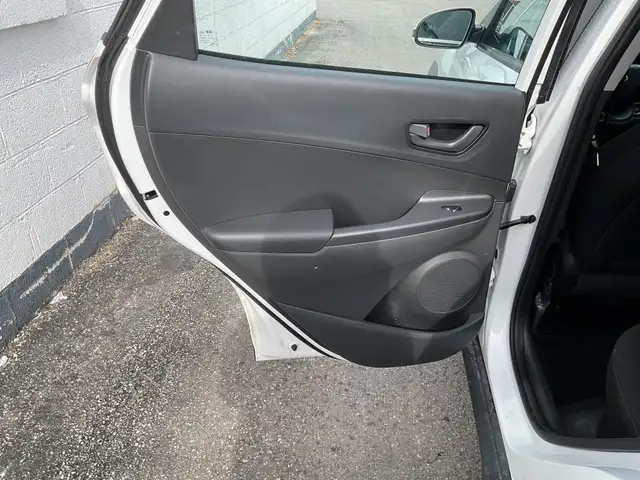 2023 Hyundai Kona 2.0L Preferred - Photo 18