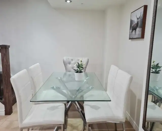 For rent in Mississauga: Furnished 2-bedroom basement apartment - Photo 5