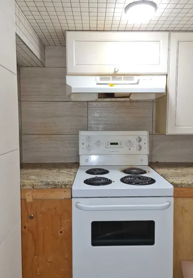 For rent in Mississauga: Furnished 2-bedroom basement apartment - Photo 7