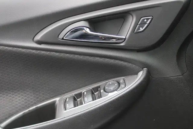 2024 Chevrolet Malibu 1LT - Photo 14