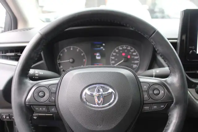 2024 Toyota Corolla LE Plus Sunroof - Photo 8