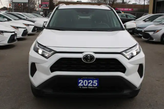 2025 Toyota RAV4 XLE AWD - Photo 4