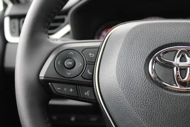 2025 Toyota RAV4 XLE AWD - Photo 16