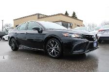 2024 Toyota Camry HYBRID SE