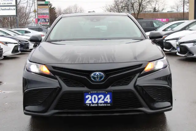 2024 Toyota Camry HYBRID SE - Photo 6