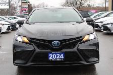 2024 Toyota Camry HYBRID SE - Photo 6