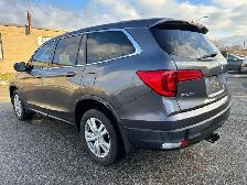 2016 Honda Pilot LX AWD - Photo 4