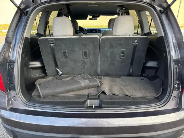 2016 Honda Pilot LX AWD - Photo 15