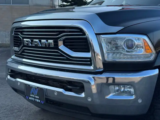 2017 RAM 3500 Limited DEALER SERVICED - Photo 11