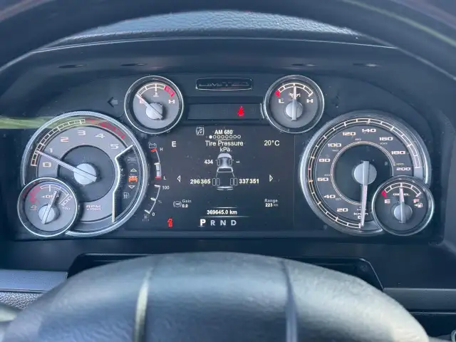 2017 RAM 3500 Limited DEALER SERVICED - Photo 26