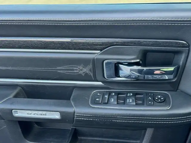 2017 RAM 3500 Limited DEALER SERVICED - Photo 31