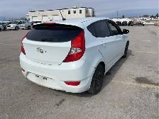 2012 Hyundai ACCENT - Photo 5