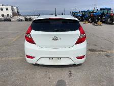 2012 Hyundai ACCENT - Photo 6