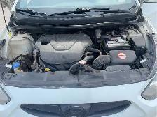 2012 Hyundai ACCENT - Photo 11