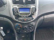 2012 Hyundai ACCENT - Photo 16