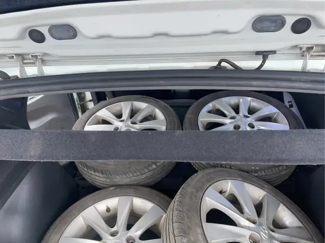 2012 Hyundai ACCENT - Photo 21