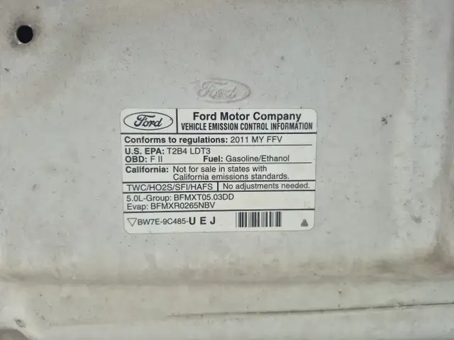 2011 Ford F-150 w/Heavy Duty Payload Package - Photo 11