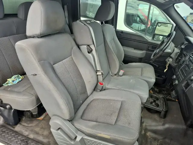 2011 Ford F-150 w/Heavy Duty Payload Package - Photo 33