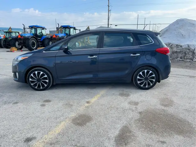 2014 Kia Rondo - Photo 8