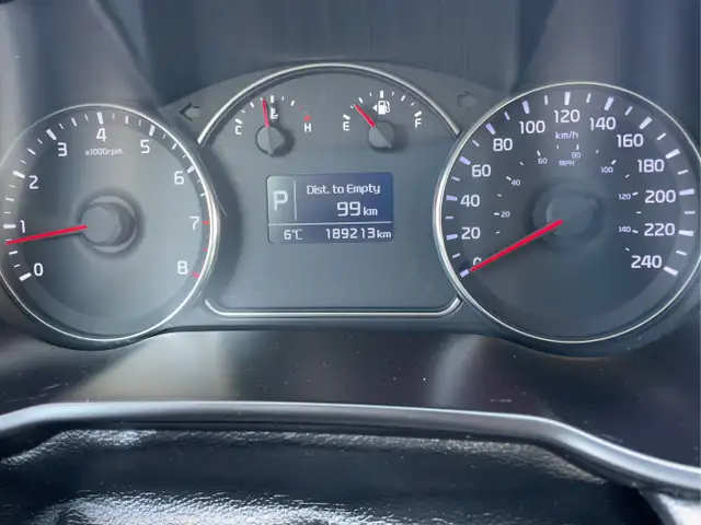 2014 Kia Rondo - Photo 13