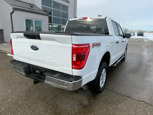 2023 Ford F150 Crew XLT 4x4 | 5.0L V8 | Ford Pass | BU Camera | - Photo 8