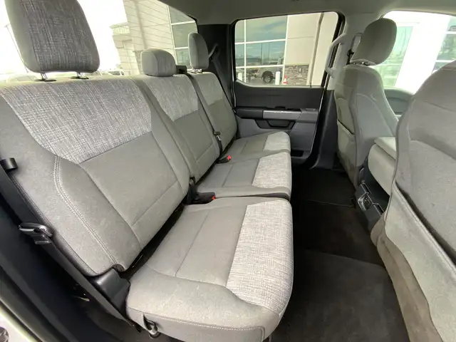 2023 Ford F150 Crew XLT 4x4 | 5.0L V8 | Ford Pass | BU Camera | - Photo 16