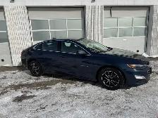 2019 Chevrolet Malibu LT - Photo 2