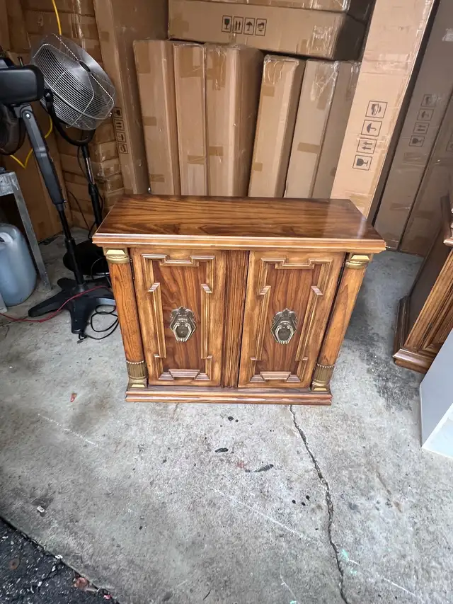Free delivery used Vintage Wooden Side Table with Lion Knobs