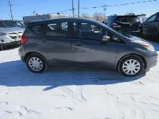 2016 Nissan Versa Note S Cloth Interior Rear Wiper FWD - Photo 4