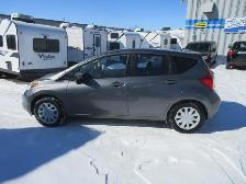 2016 Nissan Versa Note S Cloth Interior Rear Wiper FWD - Photo 8