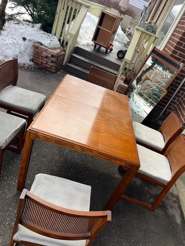 Free delivery used Dining Table and 4 Chairs Set - Photo 6