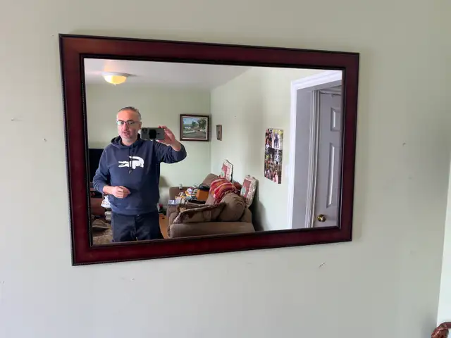 Free delivery used Decorative Wall Mirror - Photo 3