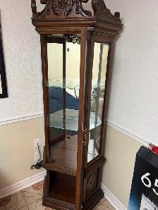 Free delivery used Wooden vintage-style curio cabinet - Photo 4