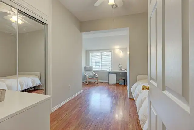 3 Bedroom Student Rental - Photo 2