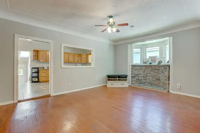 3 Bedroom Student Rental - Photo 4