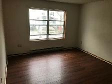 March 1 Allan St Nr Quinpool Rd Large 2 Bedroom   Den Apartment