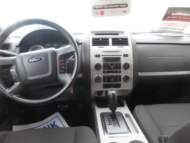 2010 Ford Escape XLT - Photo 13