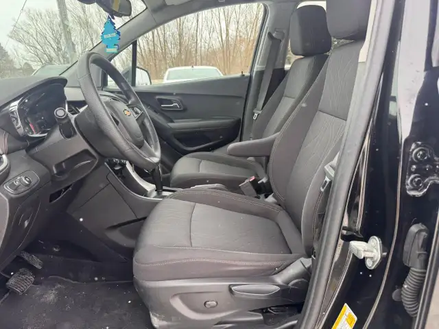 2019 Chevrolet Trax AWD 4dr LT - Photo 12